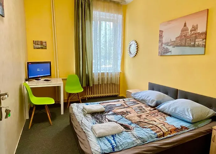 Bon Voyage Apartments